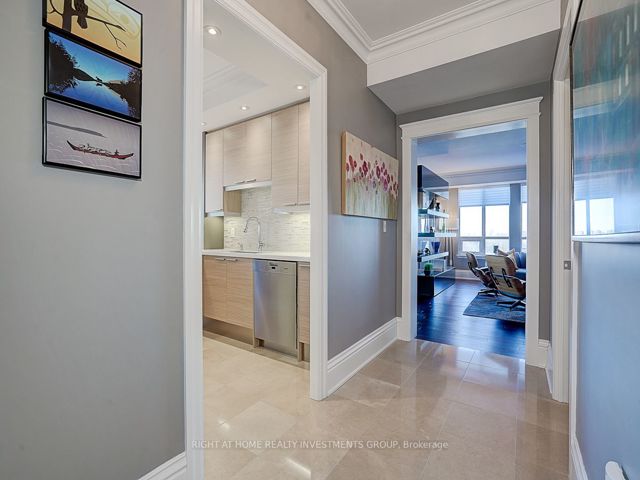 505 - 662 Sheppard Ave E