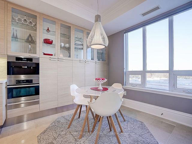 505 - 662 Sheppard Ave E