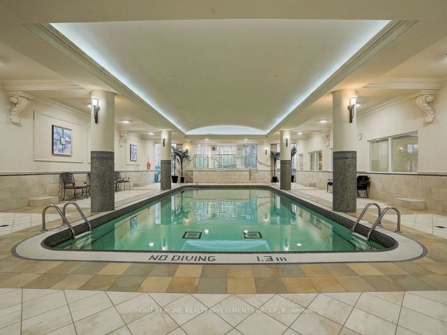 505 - 662 Sheppard Ave E
