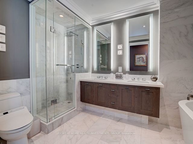 505 - 662 Sheppard Ave E