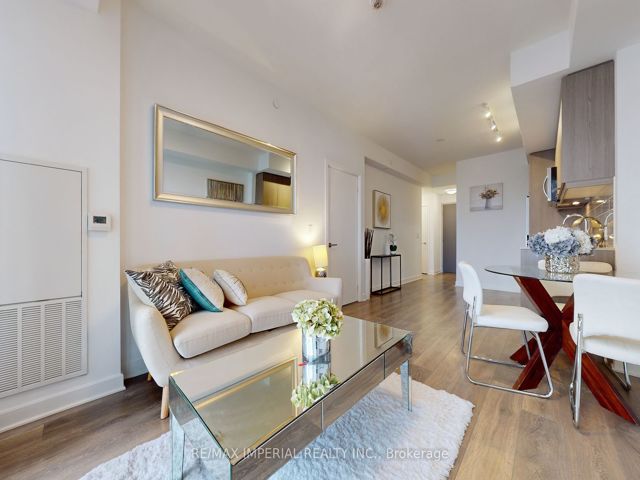 1705 - 38 Forest Manor Rd