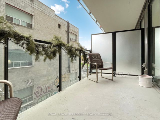 308 - 458 Richmond St W