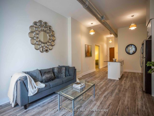 Loft #5 - 2191 Yonge St