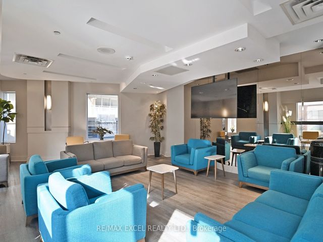 3401 - 210 Victoria St