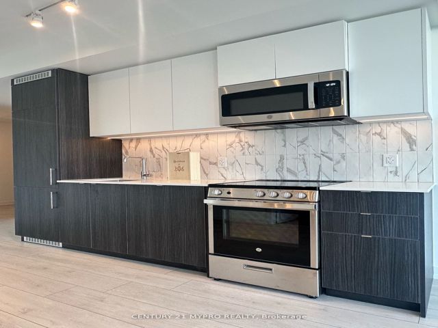 607 - 500 Dupont St W