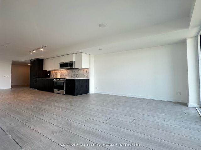 607 - 500 Dupont St W