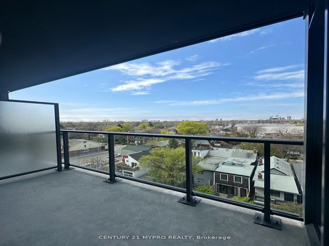 607 - 500 Dupont St W