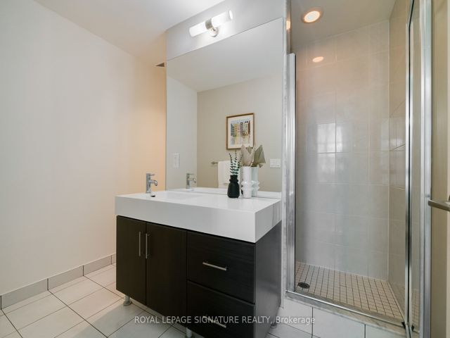 124 - 35 Brian Peck Cres