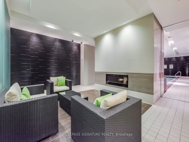 124 - 35 Brian Peck Cres