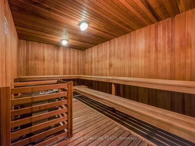 124 - 35 Brian Peck Cres