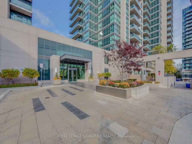 124 - 35 Brian Peck Cres