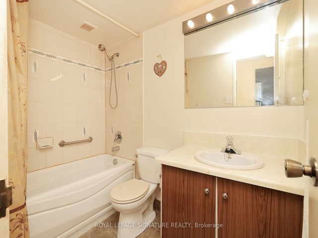 114 - 20 Sunrise Ave