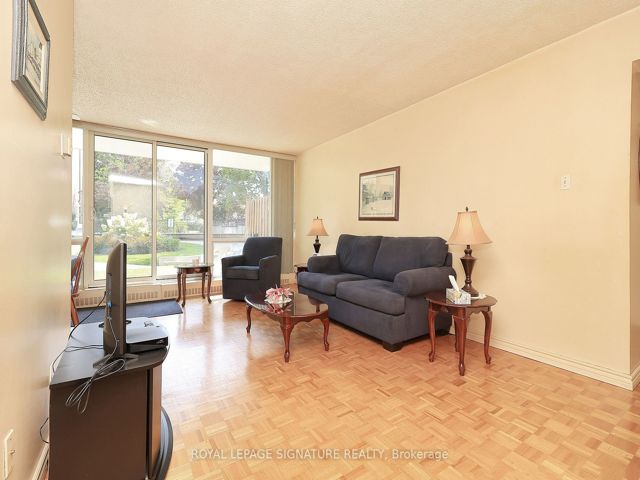 114 - 20 Sunrise Ave