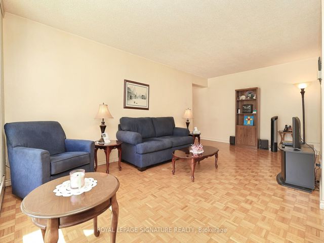 114 - 20 Sunrise Ave