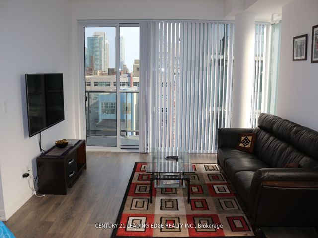 710 - 435 Richmond St W