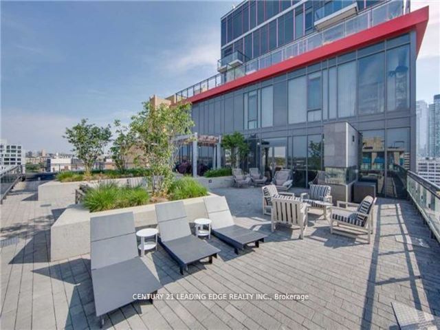 710 - 435 Richmond St W