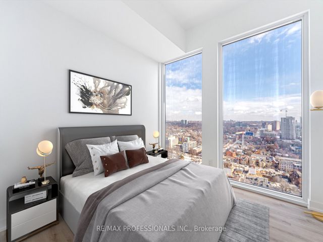 2615 - 319 Jarvis St