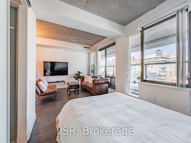 610 - 560 King St W