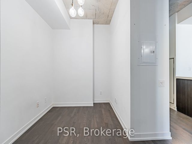 610 - 560 King St W
