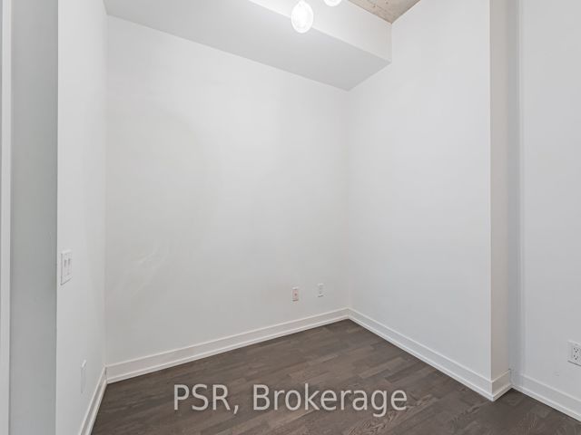 610 - 560 King St W