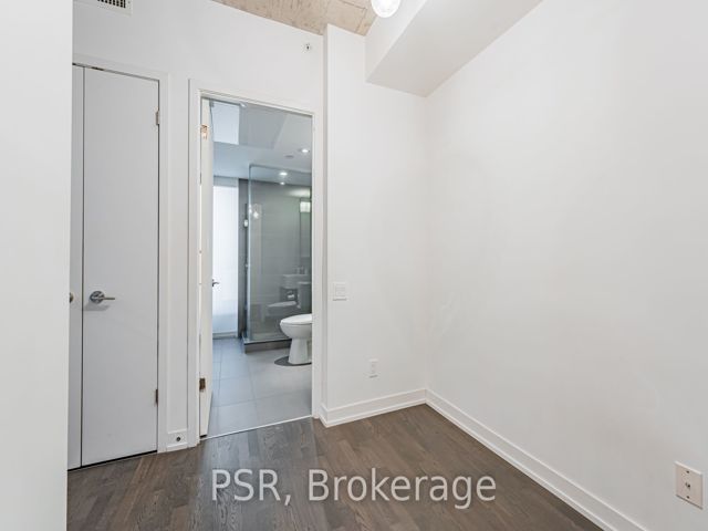610 - 560 King St W