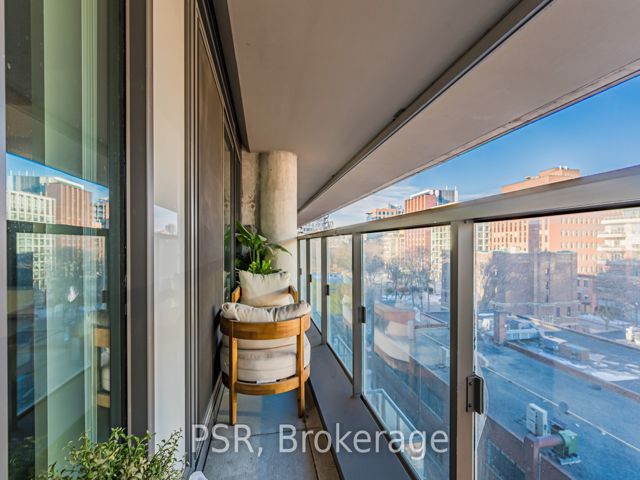 610 - 560 King St W