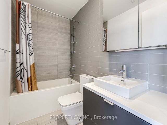 511 - 170 Bayview Ave