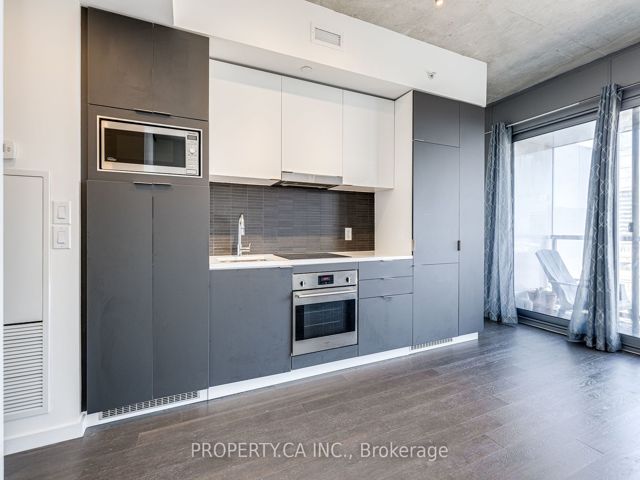 511 - 170 Bayview Ave