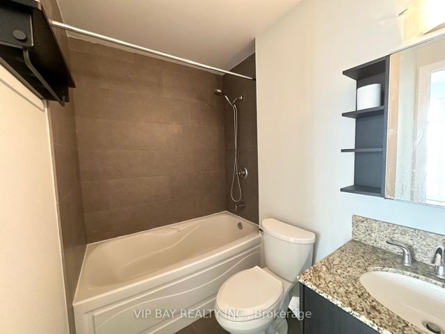 3901 - 2191 Yonge St
