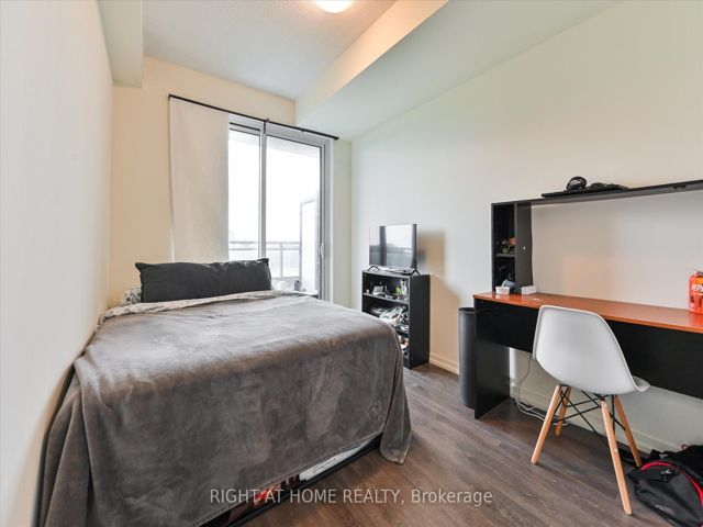 312 - 3237 Bayview Ave