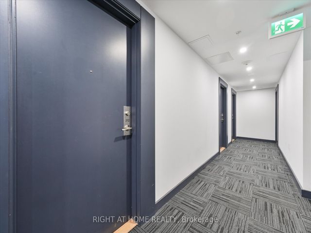 312 - 3237 Bayview Ave