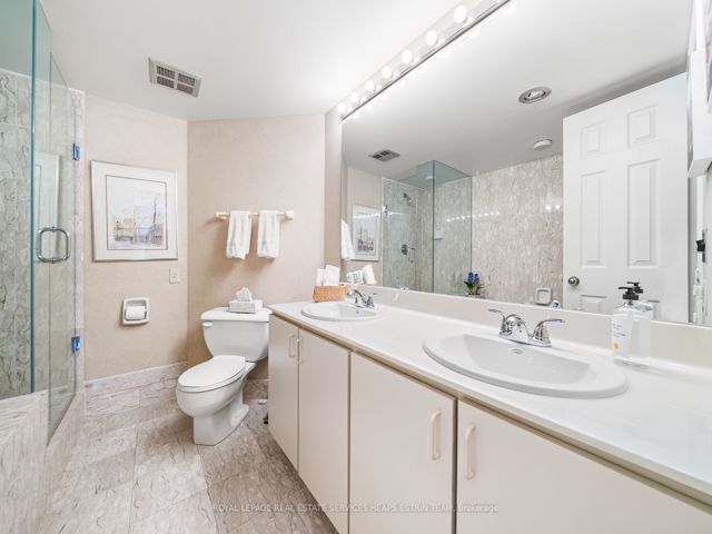 602 - 1177 Yonge St
