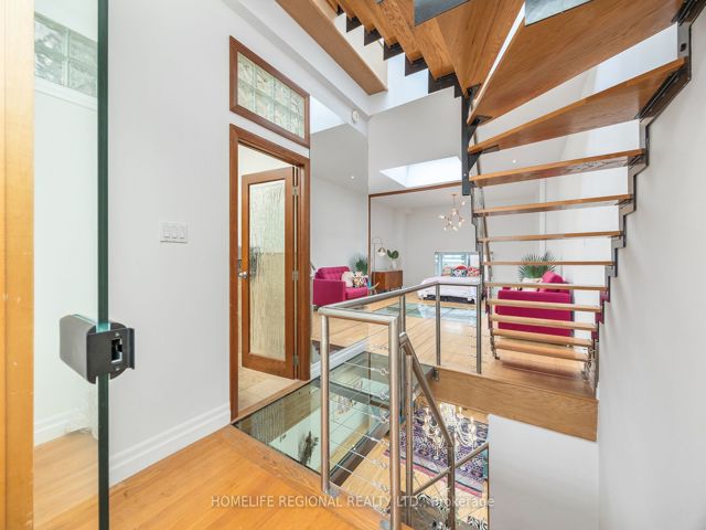 6 - 62 Claremont St