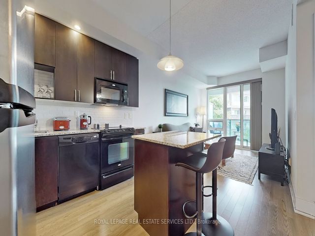 301 - 181 Wynford Dr