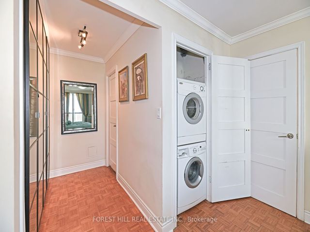 2404 - 135 Antibes Dr