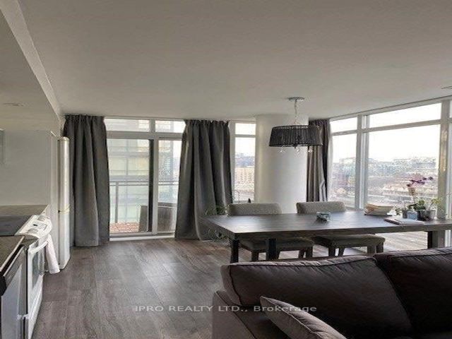 1202 - 4K Spadina Ave