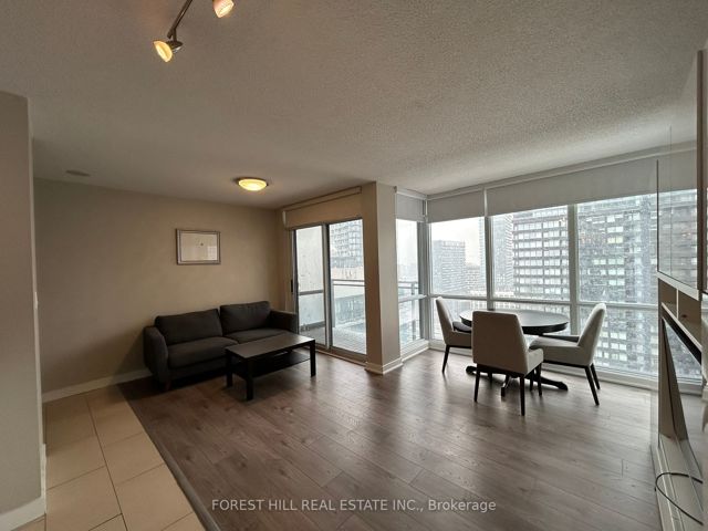 2906 - 15 Fort York Blvd