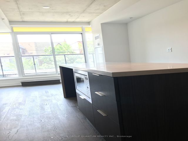 205 - 109 Ossington Ave