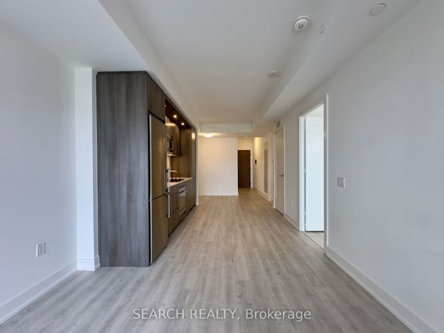 730 - 20 Inn On The Park Dr