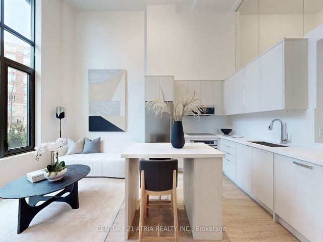 101 - 250 Lawrence Ave W