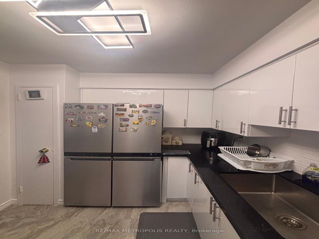 405 - 1350 York Mills Rd