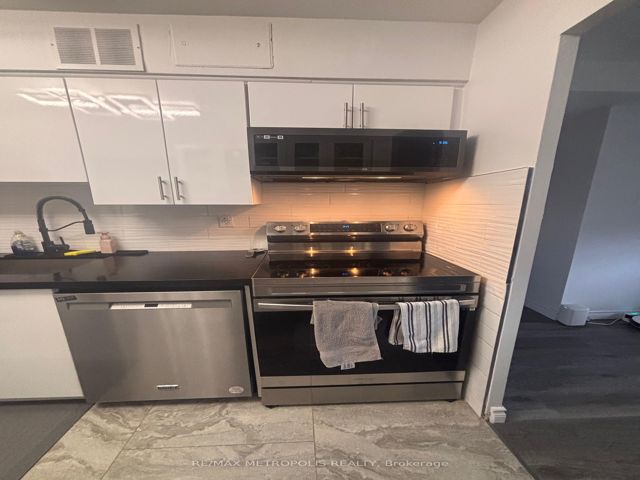 405 - 1350 York Mills Rd