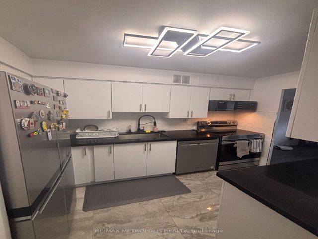 405 - 1350 York Mills Rd