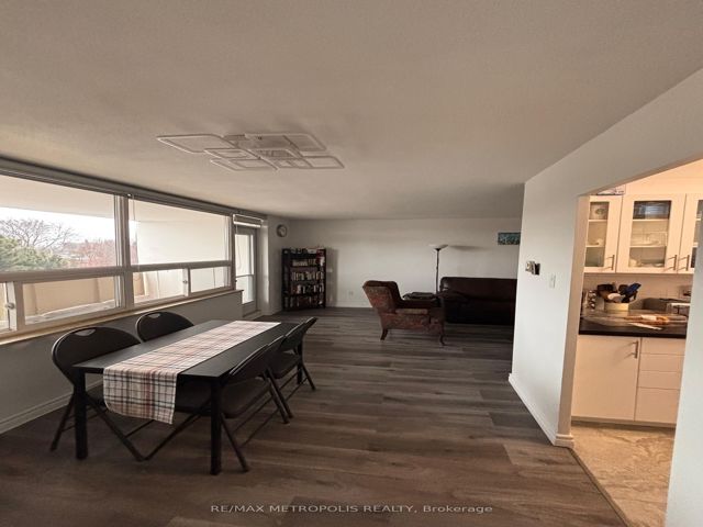 405 - 1350 York Mills Rd