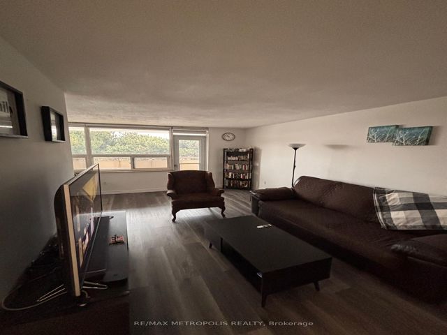 405 - 1350 York Mills Rd