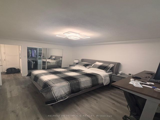 405 - 1350 York Mills Rd