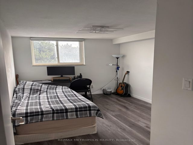 405 - 1350 York Mills Rd