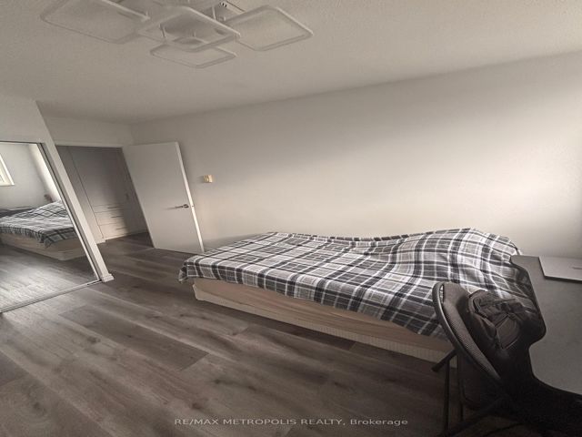 405 - 1350 York Mills Rd