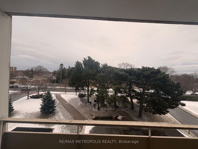 405 - 1350 York Mills Rd