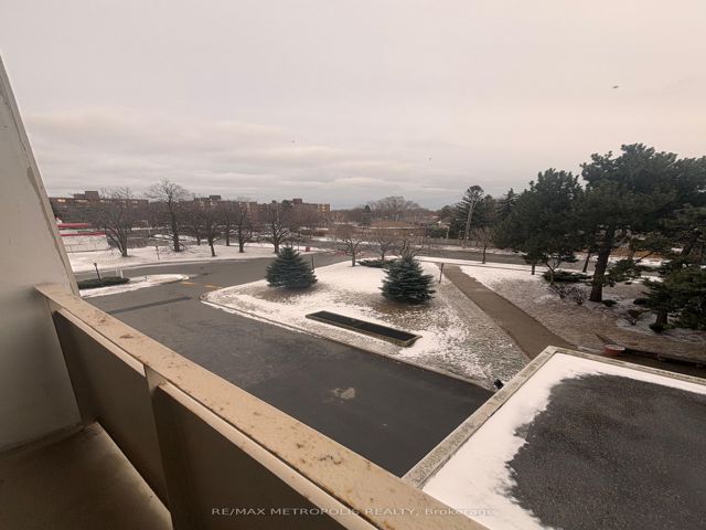 405 - 1350 York Mills Rd